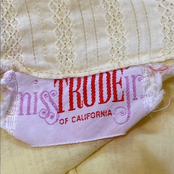 1950’s VNTG Miss Trude Jr. Yellow Pleated Fit and Flare Mini Dress - Picture 2 of 7